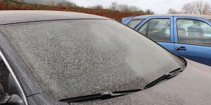 Her Yer Çamura Büründü