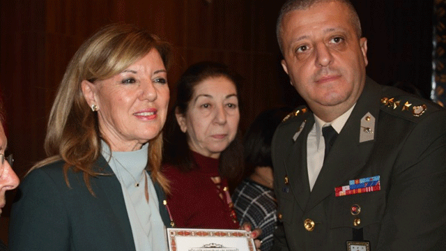 Mücahit Komutanları Derneği’nden 364 Mücahideye Onur Madalyası ve Beratı