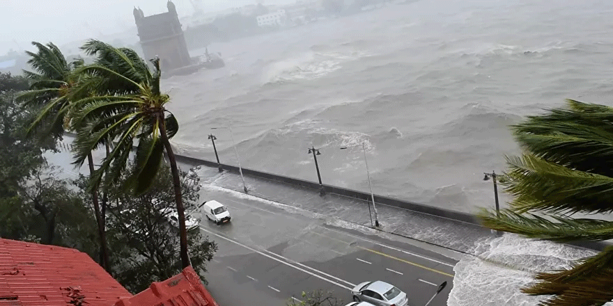 Hindistan'da 'çifte bela': Tuktae kasırgası nedeniyle en az 21 ölü, 96 kayıp