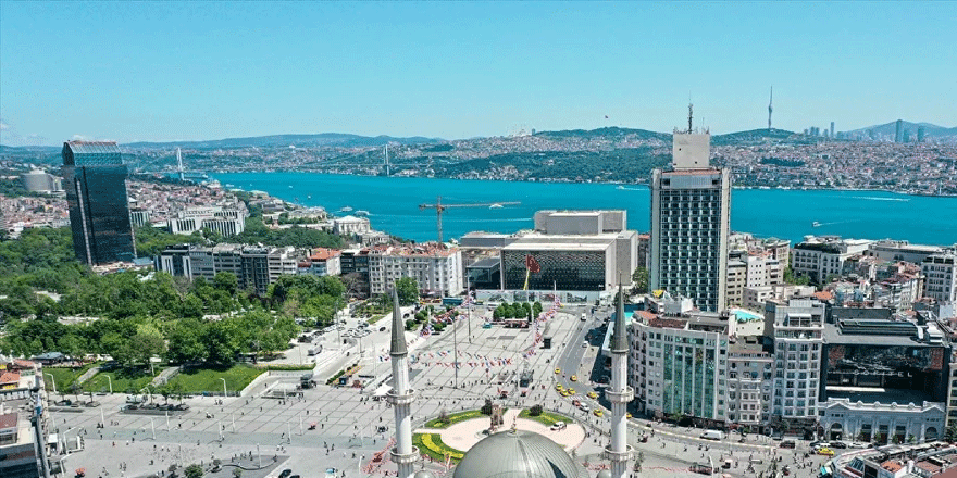 Taksim'e yapılan cami bugün açılıyor