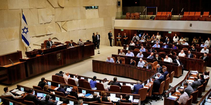 İsrail'de hükümet tartışmalı yasayı uzatamadı