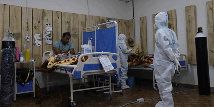 Hindistan'da kovid-19 salgınında hasta sayısındaki düşüş sürüyor