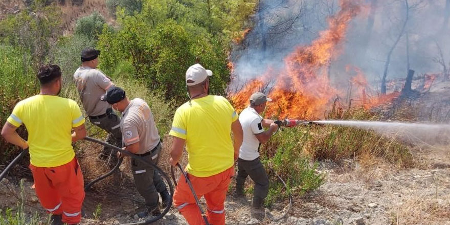 KKTC ekipleri yangın bölgesinde!