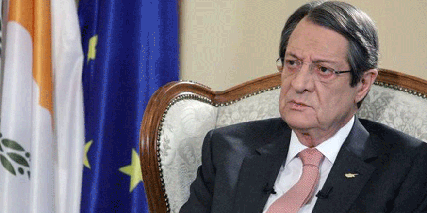 Anastasiadis etkinlikte istenmiyor!