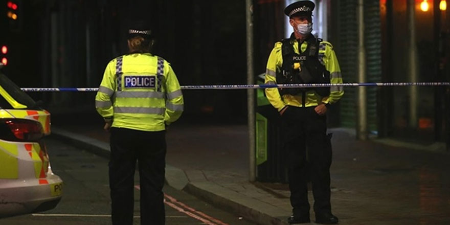 İngiltere'de silahlı saldırıda 6 kişi hayatını kaybetti