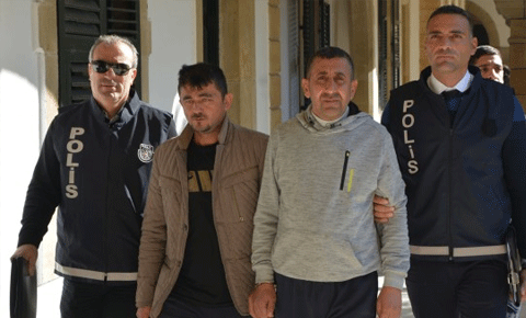 Polisi darp etmekten yargılanacaklar