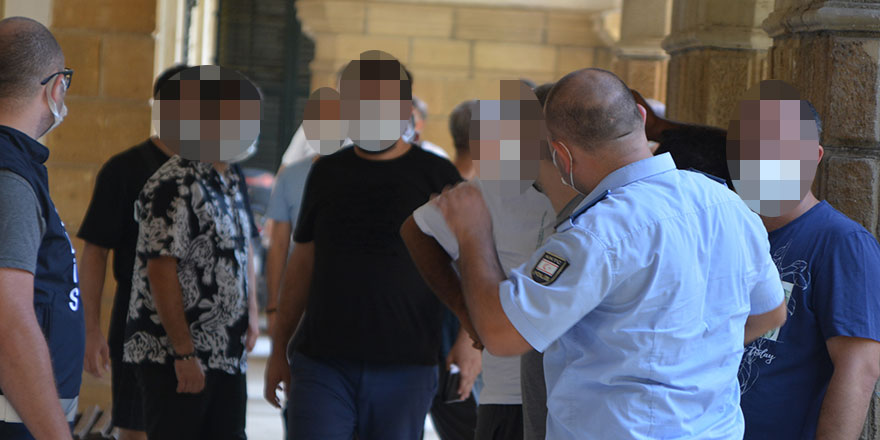 "Sahte PCR'la ülkeye giriş yapmak istediler"