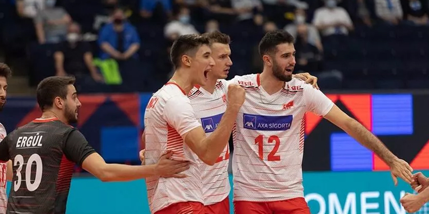 Türkiye A Milli Erkek Voleybol Takımı gruptan çıkmayı garantiledi