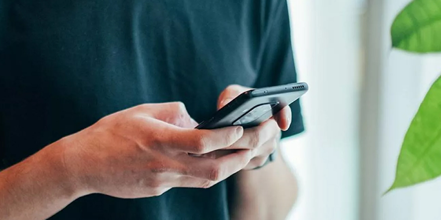 Dakikalar içinde banka hesabını boşalttılar