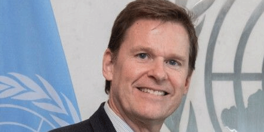 Rum’dan Colin Stewart’a onay