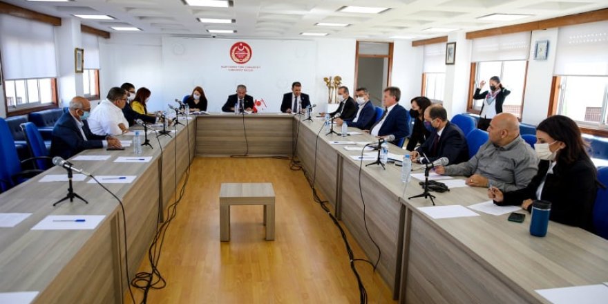 Hükümet erken seçim tarihiyle ilgili somut öneri getirmedi