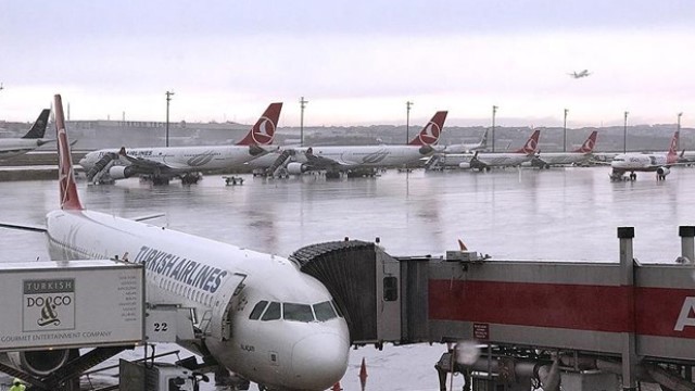 İstanbul'da sağanak hava ulaşımını etkiledi