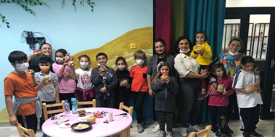 Girne Belediyesi sosyal yaşam merkezi’nde “çim insan atölyesi” yapıldı