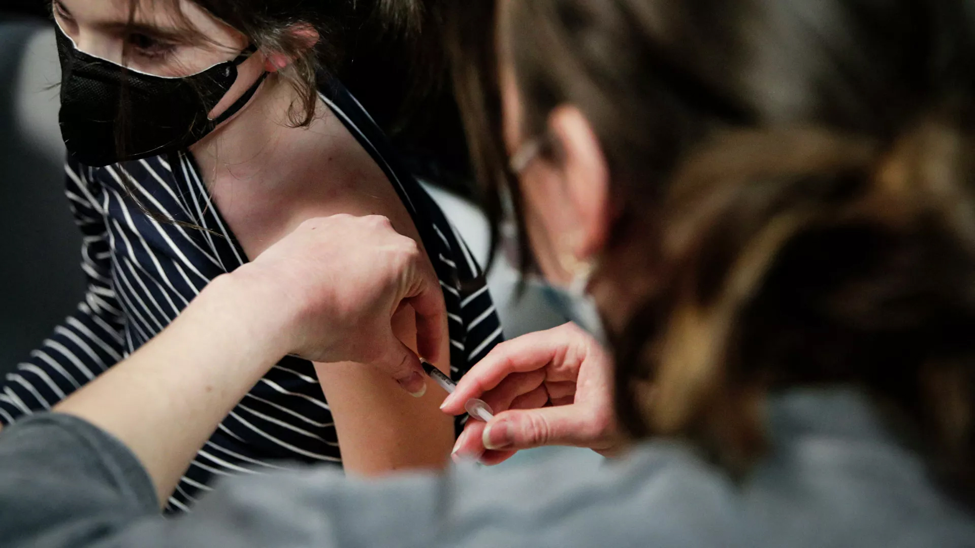Fransa'da 6 çocuğa yanlış Kovid-19 aşısı uygulandı