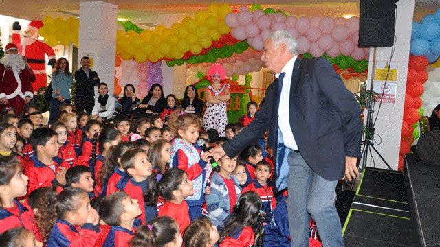 Güzelyurt Belediyesi çocuklara yönelik Yeni Yıl etkinliği düzenledi