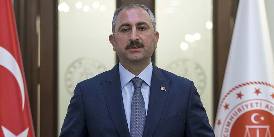 Türkiye Adalet Bakanı Abdülhamit Gül görevinden istifa etti