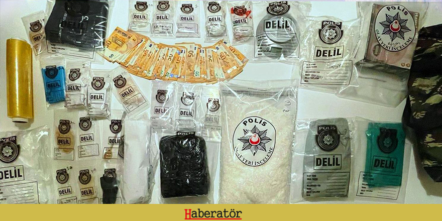 7 kiloya yakın uyuşturucu ele geçirildi