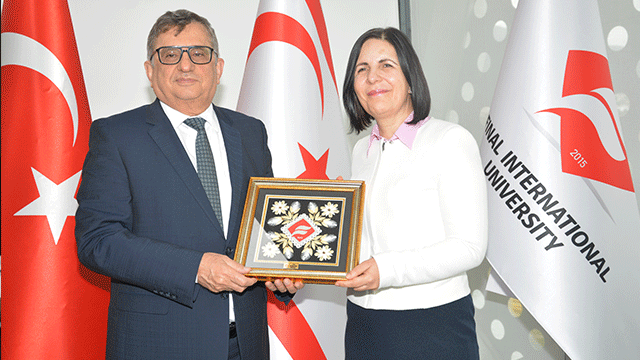 Siber Uluslararası Final Üniversitesi’ni ziyaret etti