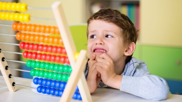 Dikkat eksikliğinin çaresi Batman kostümü