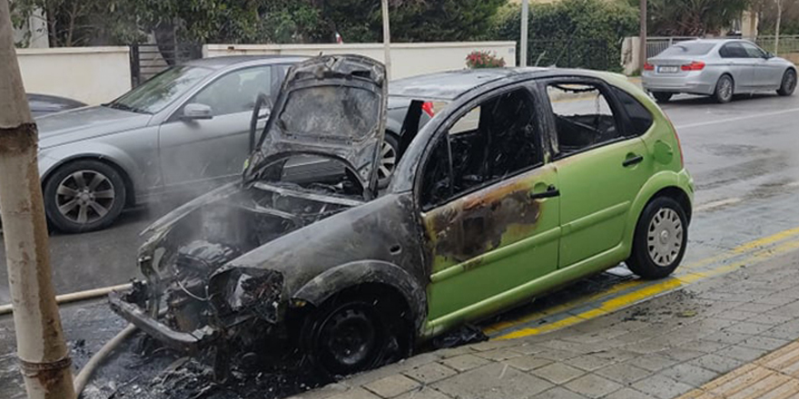 Seyir halinde iken araç alev aldı