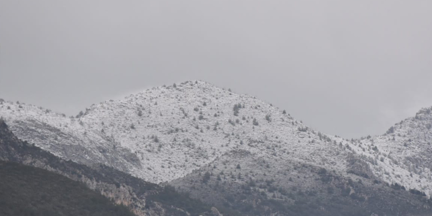 Beşparmaklara kar yağdı