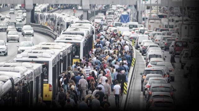 'Güven timleri' artık metrobüste