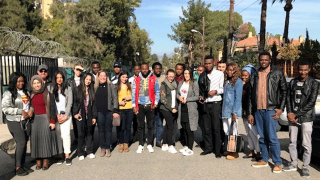 YDÜ öğrencilerinden BM kontrolündeki ara bölgeye araştırma ziyareti…