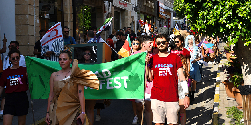ARUCAD Bahar Şenlikleri kortej yürüyüşüyle başladı
