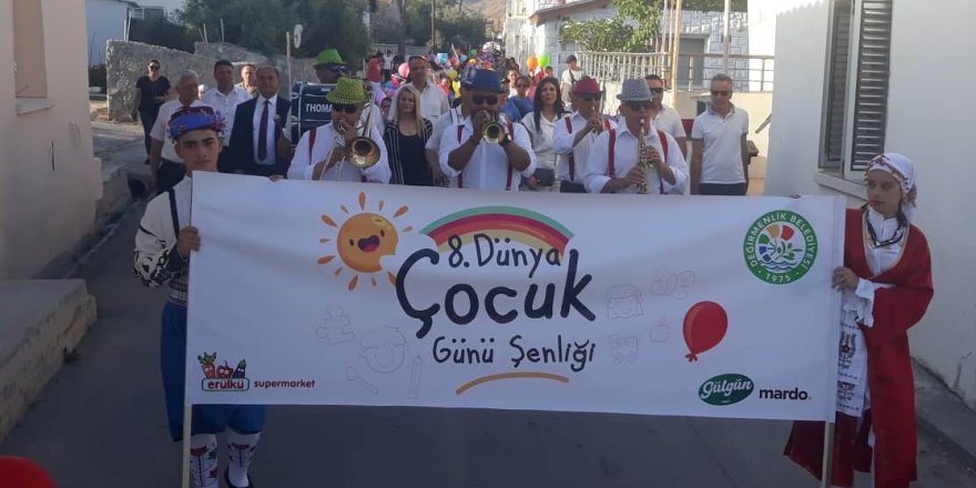 Karavezirler tüm çocukların “Dünya Çocuk Günü”nü kutladı