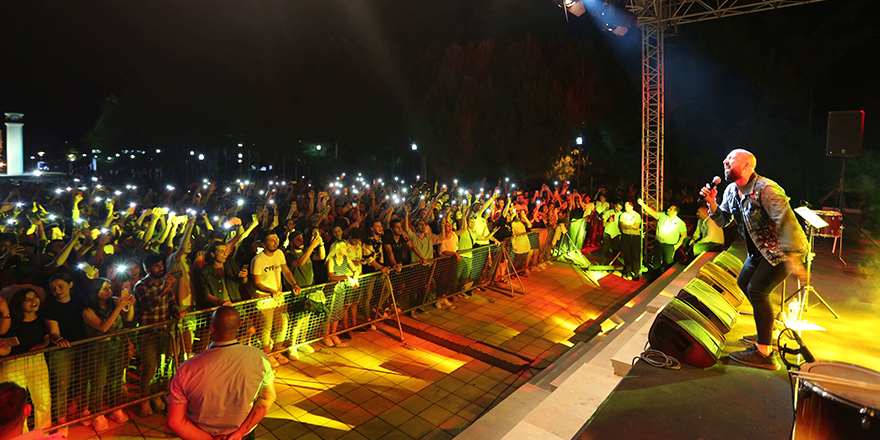 LAÜ’de konser gecesi coşkulu geçti