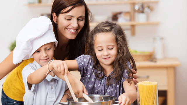 Çocuklar için 10 sağlıklı atıştırmalık (Diyetisyenden pratik tarifler)