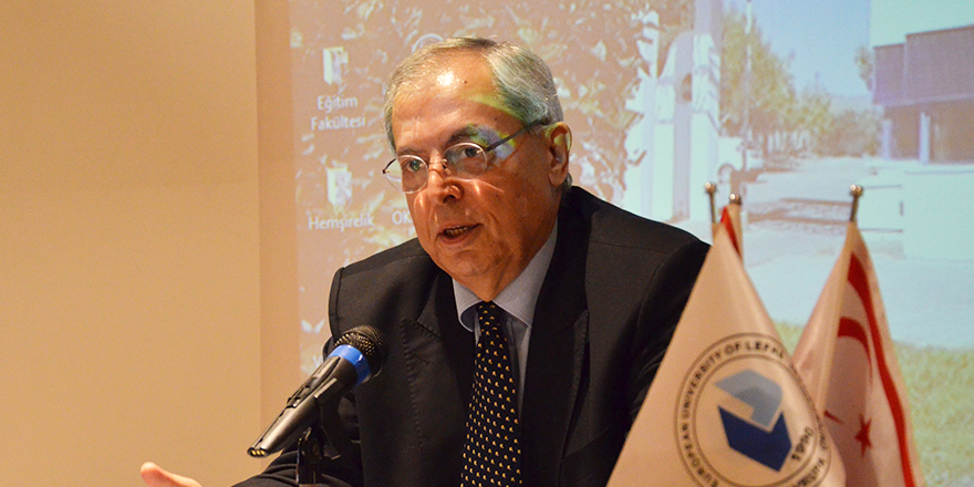 Emekli Büyükelçi Daryal Batıbay LAÜ’de konferans verdi