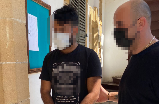 Çalıştığı petrol istasyonundan para çaldı