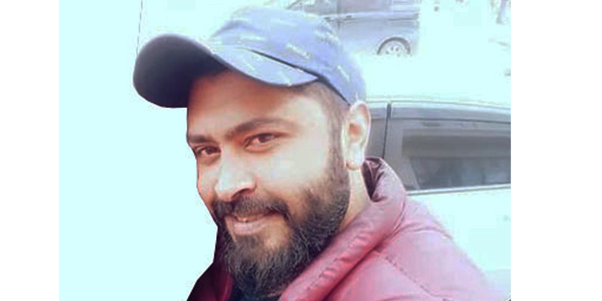 Efgani Dönmez evinde ölü bulundu