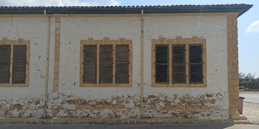 “Şehit Zeka Çorba Ortaokulu çökme riski ile karşı karşıya"