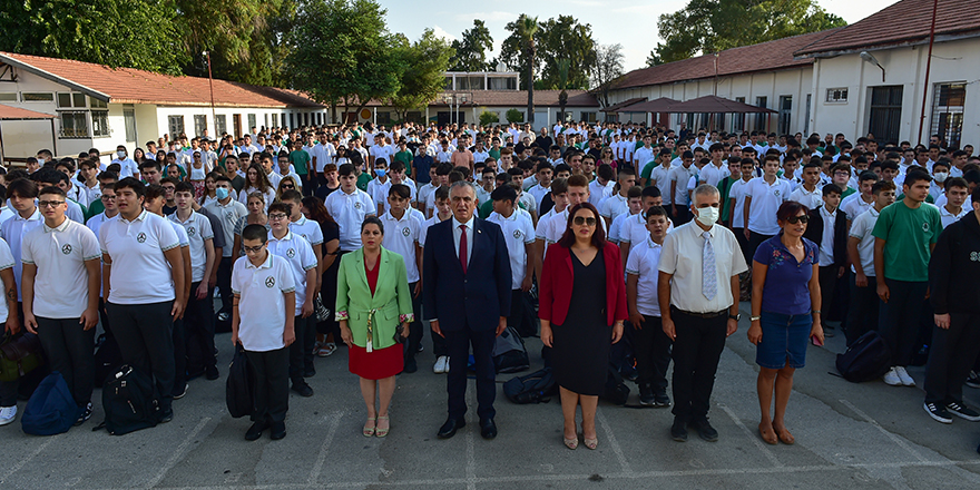 Ortaokul ve liselerde 2022-2023 Eğitim yılı bugün başladı