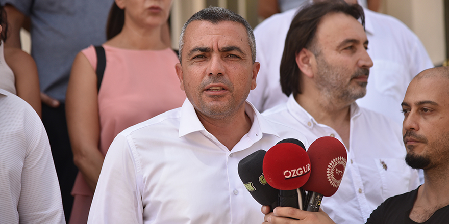 "15 bin TL ile 55 bin TL arasında maaş alanlardan bir aylığına yüzde 2 oranında kesinti yapılacak"