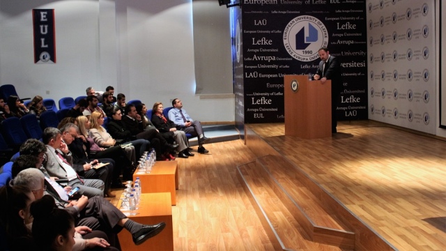 Öztürkler “Eğitim sistemleri ve yükseköğrenim” konulu konferans düzenledi