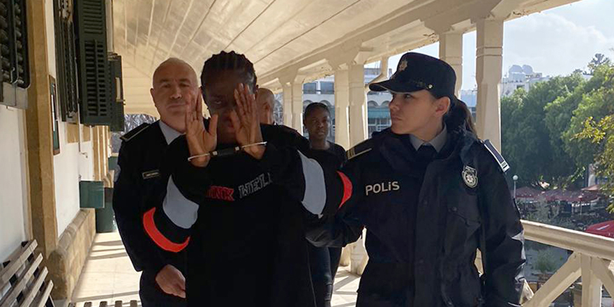 Uyuşturucuyu taşıyan kuryeye 11 yıl hapis cezası