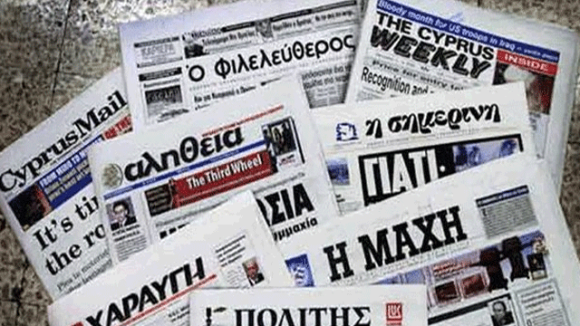 Tuz gölüne giren iki turisti itfaiye kurtardı