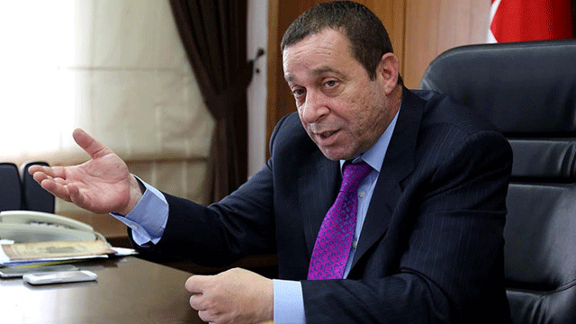 Denktaş, Başbakanın hakkındaki iddialara sağlıklı bir yanıt vermesini talep etti