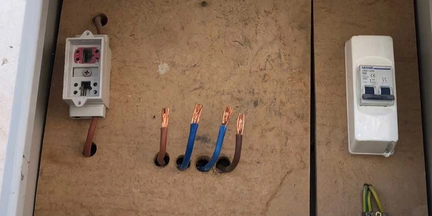 "Kurumda sayaç yok deyip sayacı söküp götürdüler"