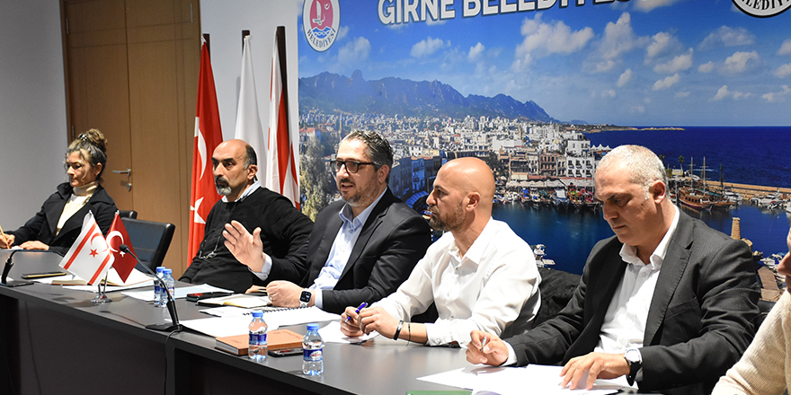 Girne Belediyesi'nden Antik Liman konusunda esnafla  toplantı