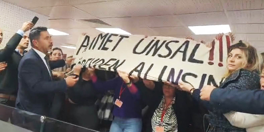 Mecliste protesto: "“Ahmet Ünsal görevden alınsın”