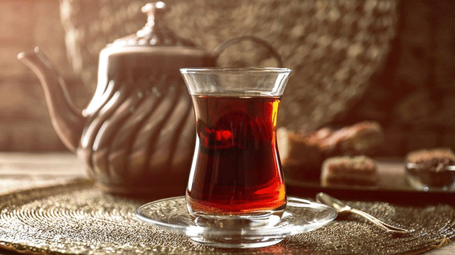 Su yöntemiyle çayın kalitesi anlayabilirsiniz!