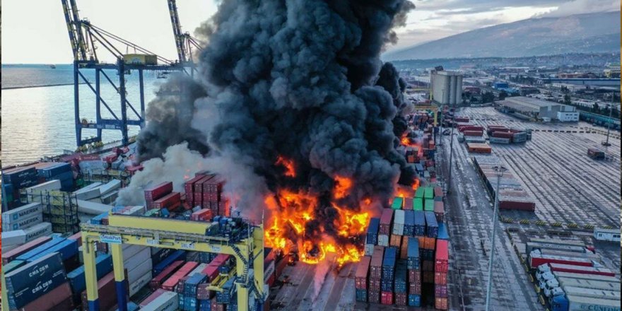 İskenderun Limanı'ndaki yangın sürüyor!