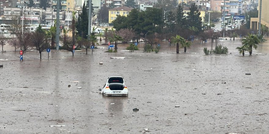 Şanlıurfa ve Adıyaman'da sel felaketi