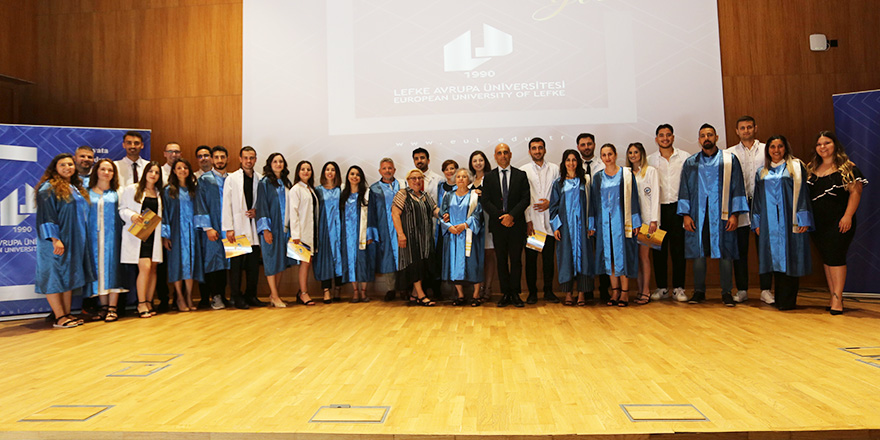 LAÜ Diş Hekimliği Fakültesi ilk mezunları için yemin töreni gerçekleştirildi