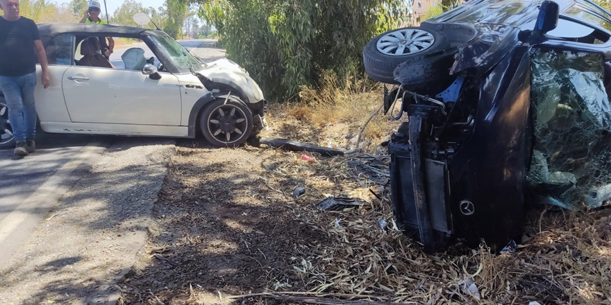 Virajı alamadı, karşı şeride geçti