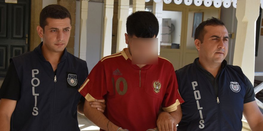 Kız arkadaşına baktı diye kafasında alkol şişesi kırdı